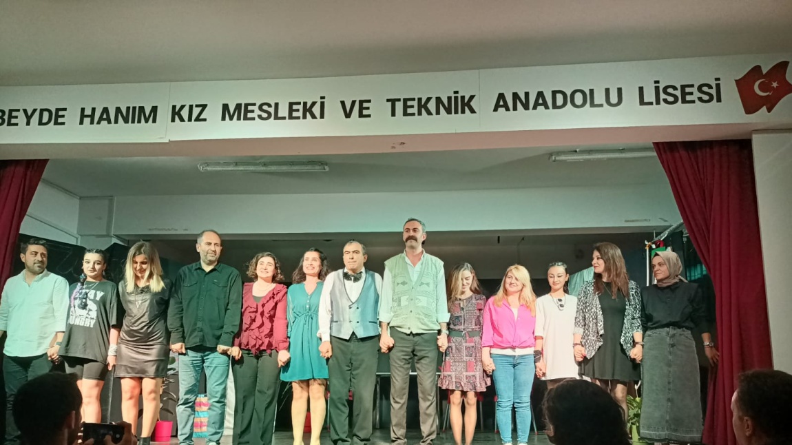 Okulumuzda tiyatro şöleni sürüyor! 